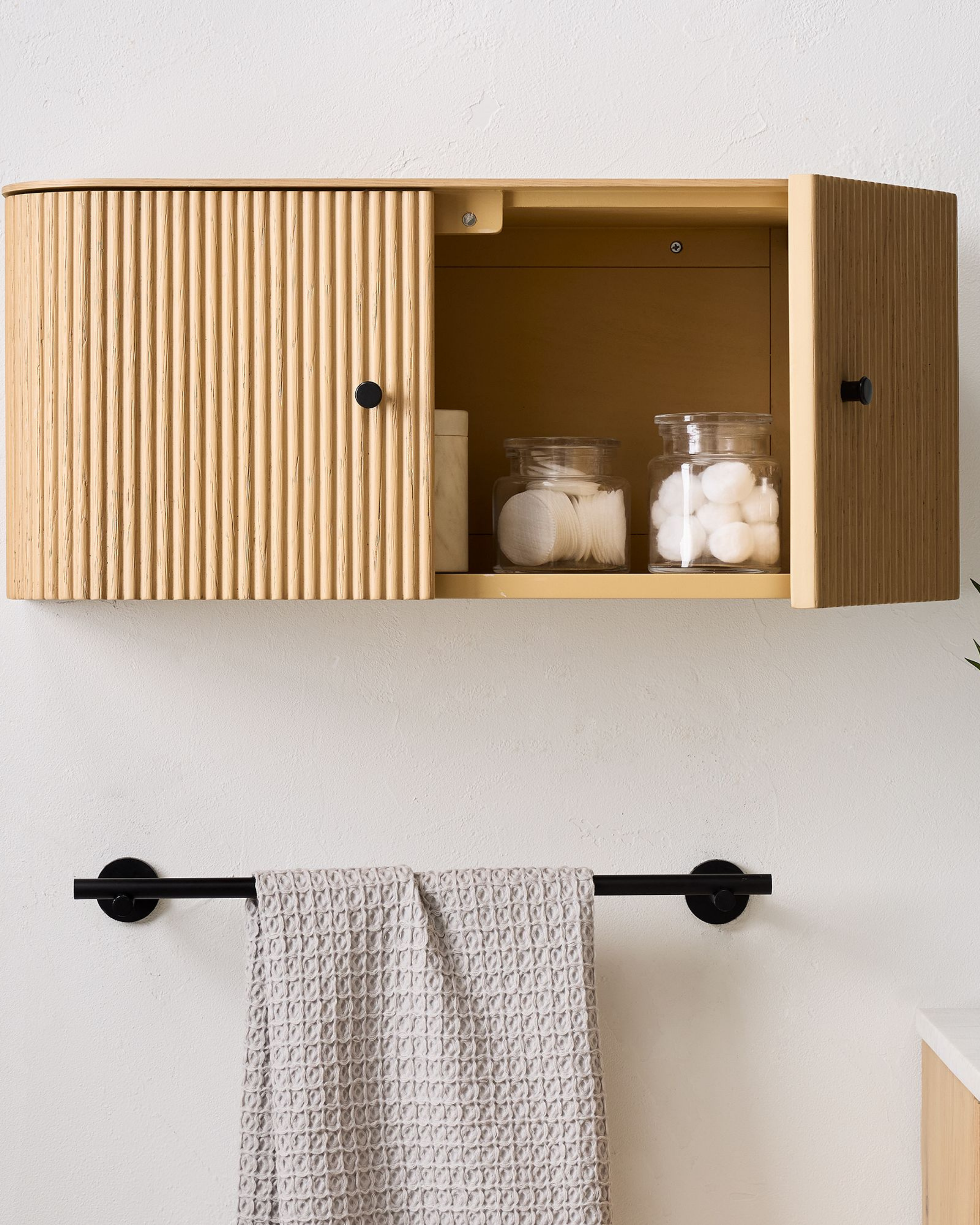 Masif Meşe Askılı Kabin, Flute