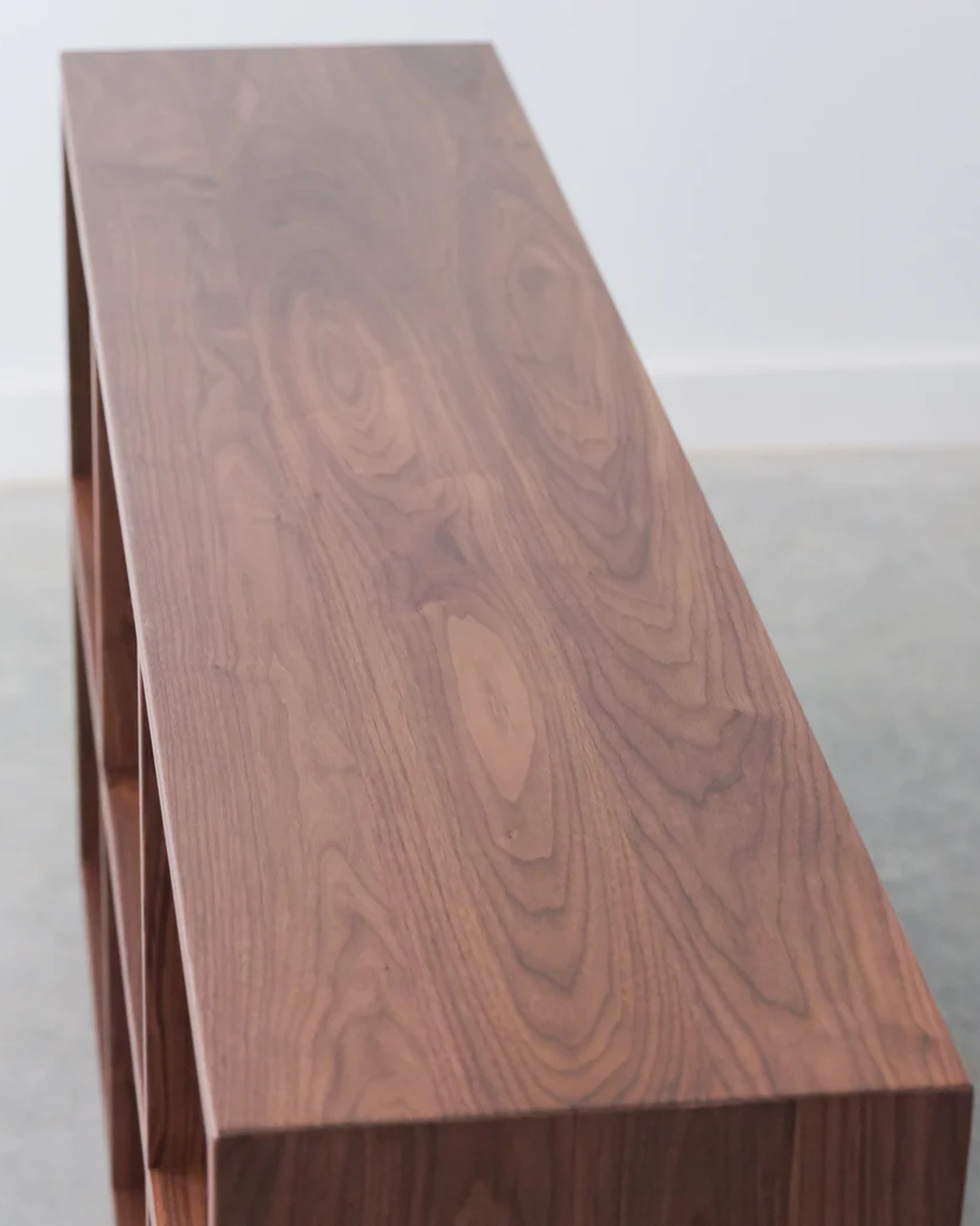 Masif Meşe Raf Sistemi, Kube.