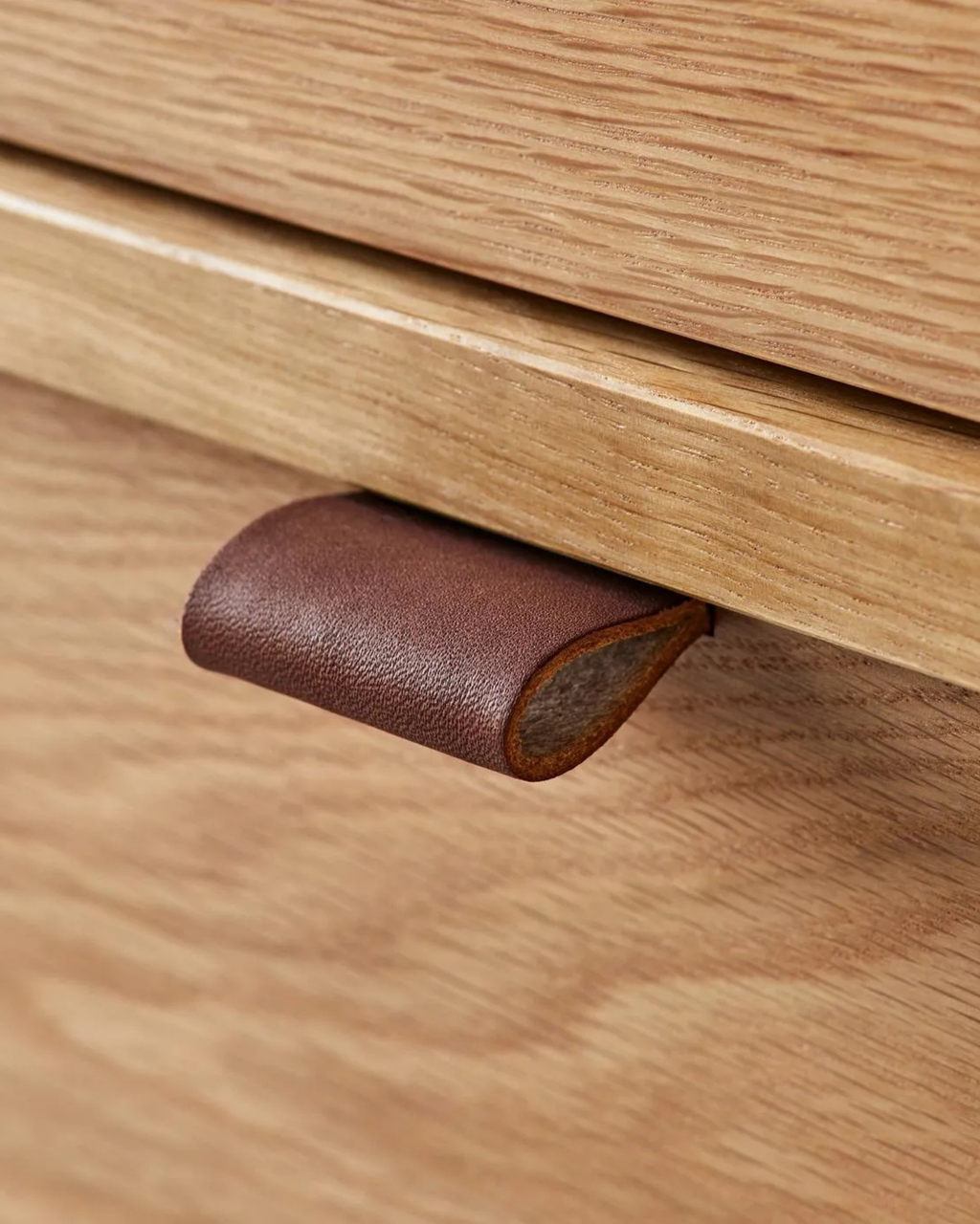 Masif Meşe Yatak Odası Takımı, Axis.